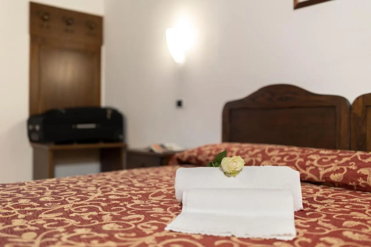 Hotel La Pace Asciano 3*,  Italie